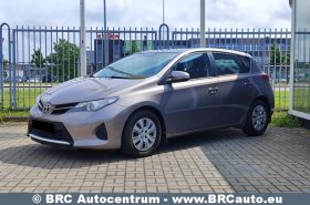Toyota Auris 1.4 D-4D 2015