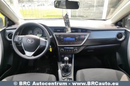 Toyota Auris 1.4 D-4D 2015 full
