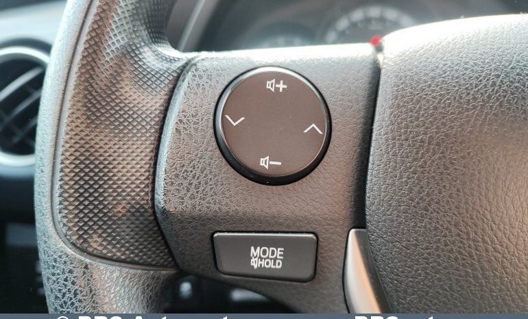 Toyota Auris 1.4 D-4D 2015 full
