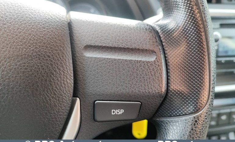 Toyota Auris 1.4 D-4D 2015 full