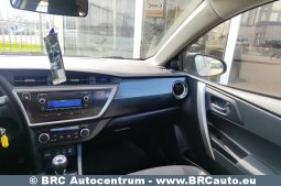 Toyota Auris 1.4 D-4D 2015