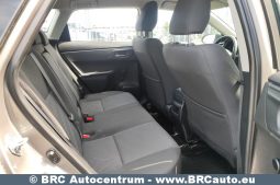 Toyota Auris 1.4 D-4D 2015 full