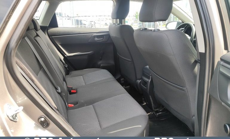Toyota Auris 1.4 D-4D 2015 full