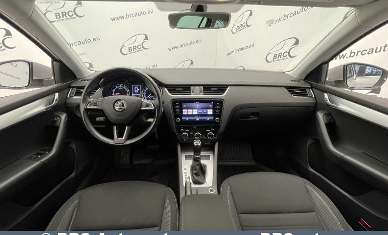 Skoda Octavia 1.5 TSI DSG G-TEC 2020 full
