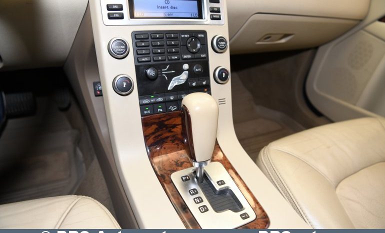 Volvo XC 70 3.2 AWD Automatas 2008 full
