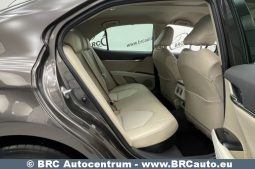 Toyota Camry Sedan 2.5 Hybrid Executive e-CVT 2020 full