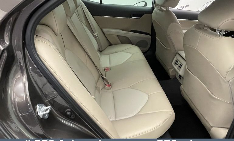 Toyota Camry Sedan 2.5 Hybrid Executive e-CVT 2020 full