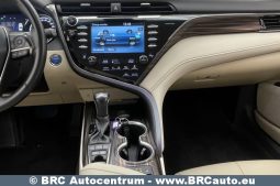 Toyota Camry Sedan 2.5 Hybrid Executive e-CVT 2020 full