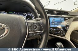 Toyota Camry Sedan 2.5 Hybrid Executive e-CVT 2020 full