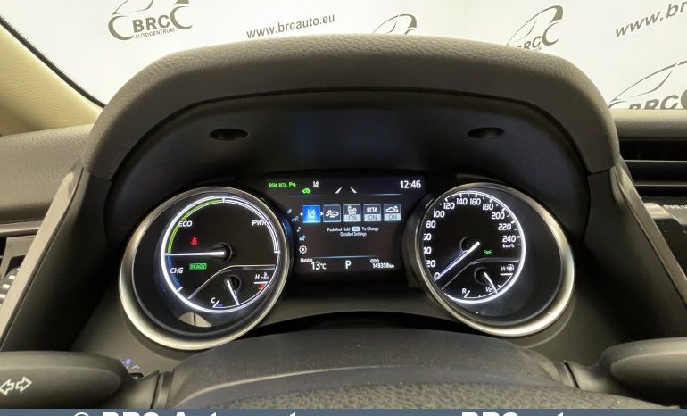 Toyota Camry Sedan 2.5 Hybrid Executive e-CVT 2020 full