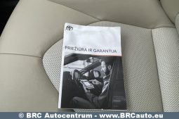 Toyota Camry Sedan 2.5 Hybrid Executive e-CVT 2020 full