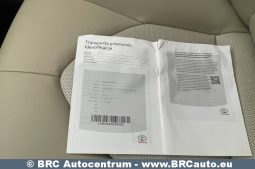 Toyota Camry Sedan 2.5 Hybrid Executive e-CVT 2020 full