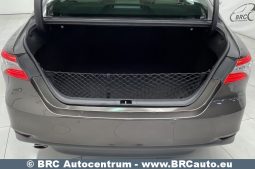 Toyota Camry Sedan 2.5 Hybrid Executive e-CVT 2020 full