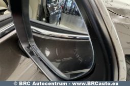 Toyota Camry Sedan 2.5 Hybrid Executive e-CVT 2020 full