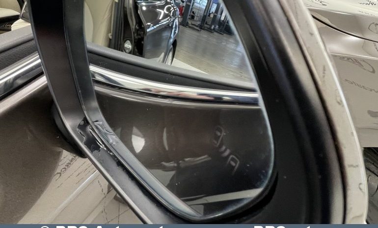 Toyota Camry Sedan 2.5 Hybrid Executive e-CVT 2020 full
