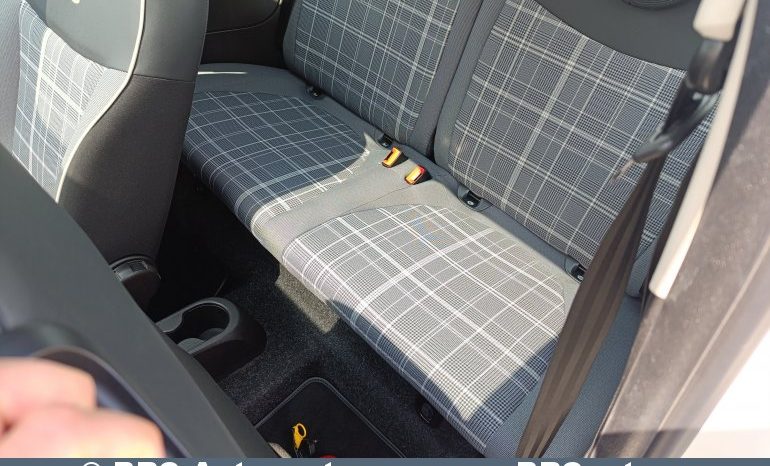 Fiat 500 1.2i Lounge 2018 full