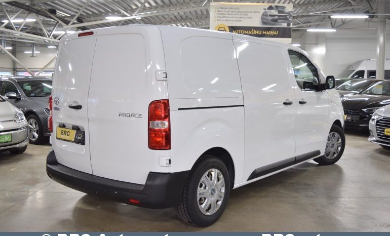 Toyota Proace  2017 full