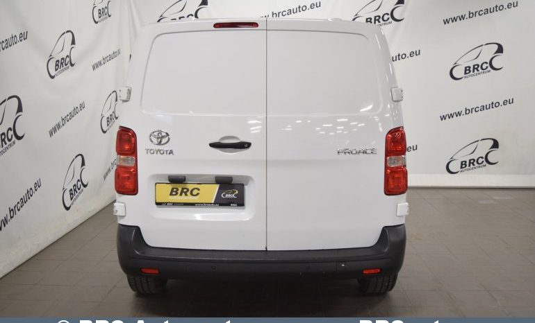 Toyota Proace  2017 full