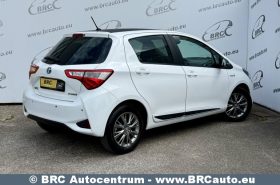 Toyota Yaris 1.5 Hybrid e-CVT Automatas 2017
