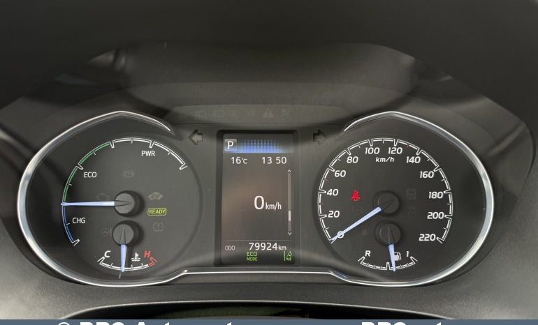 Toyota Yaris 1.5 Hybrid e-CVT Automatas 2017 full
