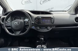 Toyota Yaris 1.5 Hybrid e-CVT Automatas 2017 full