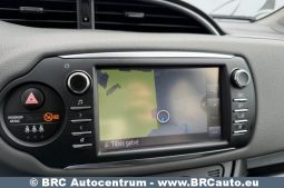 Toyota Yaris 1.5 Hybrid e-CVT Automatas 2017 full