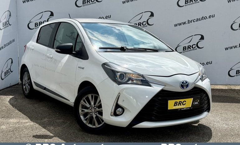 Toyota Yaris 1.5 Hybrid e-CVT Automatas 2017 full