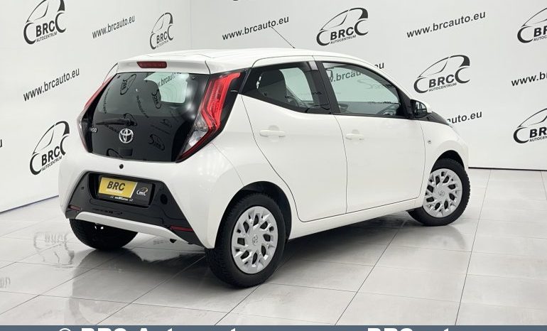 Toyota Aygo 1.0 Automatas 2018 full