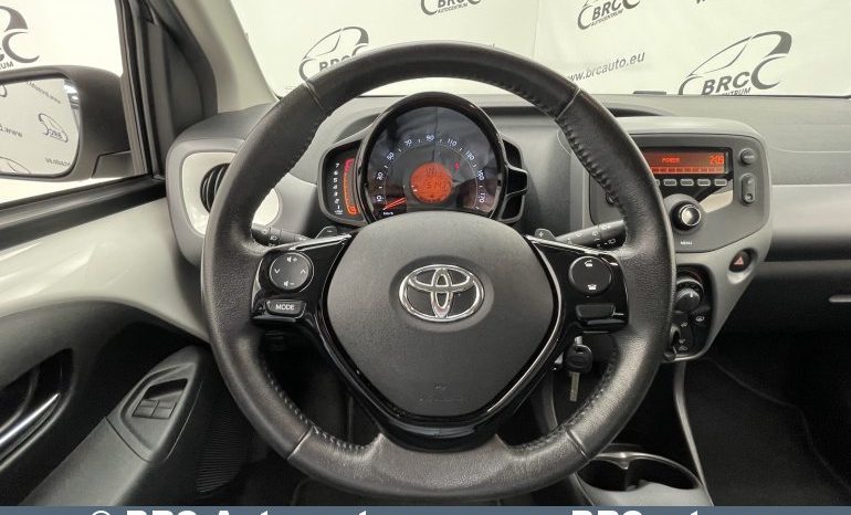 Toyota Aygo 1.0 Automatas 2018 full