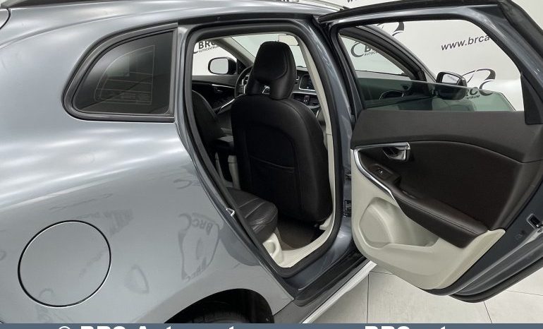 Volvo V40 Cross Country 2.0 Automatas 2016 full