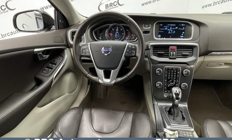 Volvo V40 Cross Country 2.0 Automatas 2016 full