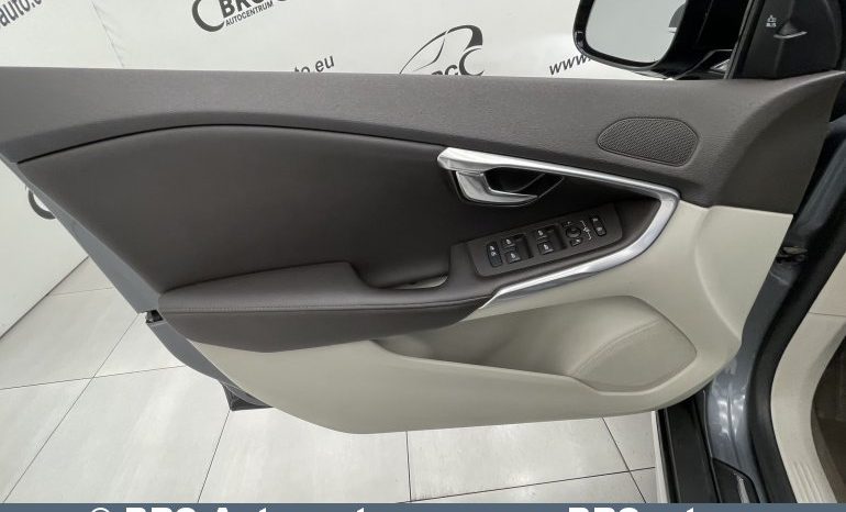 Volvo V40 Cross Country 2.0 Automatas 2016 full