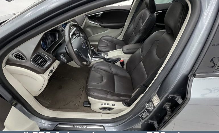 Volvo V40 Cross Country 2.0 Automatas 2016 full