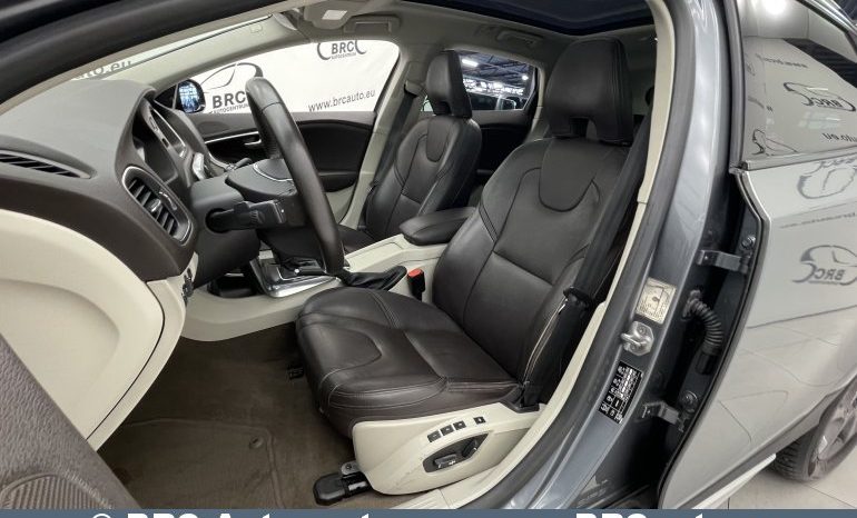 Volvo V40 Cross Country 2.0 Automatas 2016 full