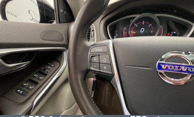 Volvo V40 Cross Country 2.0 Automatas 2016 full