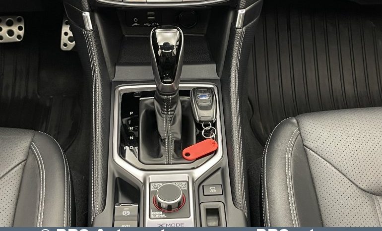 Subaru Forester 2.0 e-boxer Hybrid Symmetrical AWD 2023 full