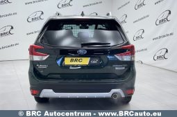 Subaru Forester 2.0 e-boxer Hybrid Symmetrical AWD 2023 full