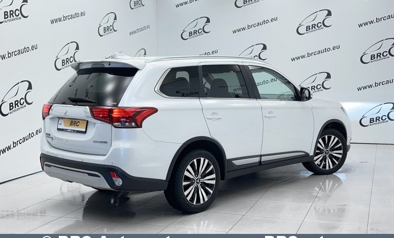 Mitsubishi Outlander 2.0 CVT 4WD Automatas 2019 full