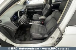 Mitsubishi Outlander 2.0 CVT 4WD Automatas 2019 full
