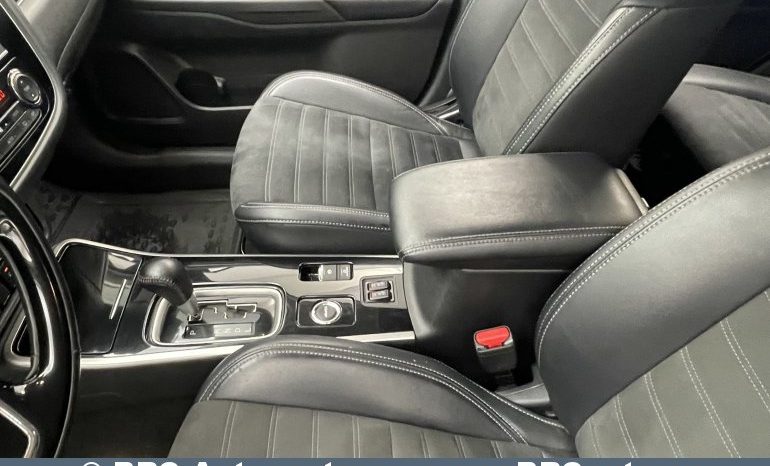 Mitsubishi Outlander 2.0 CVT 4WD Automatas 2019 full