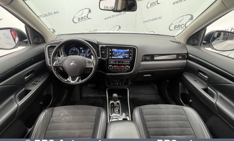 Mitsubishi Outlander 2.0 CVT 4WD Automatas 2019 full