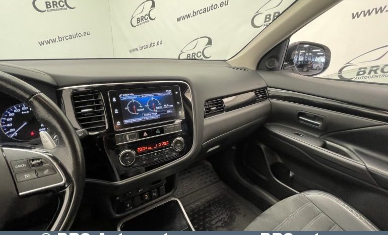 Mitsubishi Outlander 2.0 CVT 4WD Automatas 2019 full