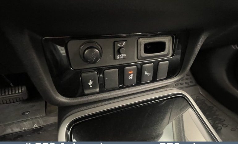 Mitsubishi Outlander 2.0 CVT 4WD Automatas 2019 full