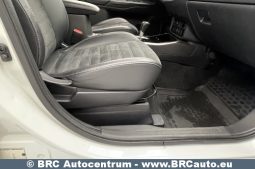 Mitsubishi Outlander 2.0 CVT 4WD Automatas 2019 full