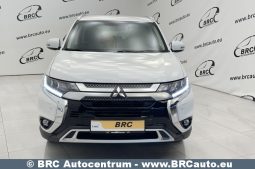 Mitsubishi Outlander 2.0 CVT 4WD Automatas 2019 full