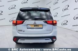 Mitsubishi Outlander 2.0 CVT 4WD Automatas 2019 full