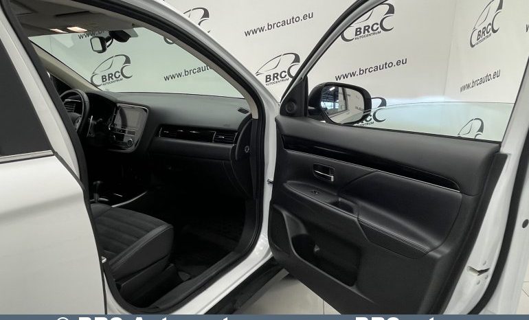 Mitsubishi Outlander 2.0 CVT 4WD Automatas 2019 full