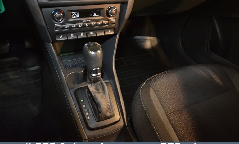Skoda Rapid 1.6 TDI DSG Spaceback Ambiente 2013 full