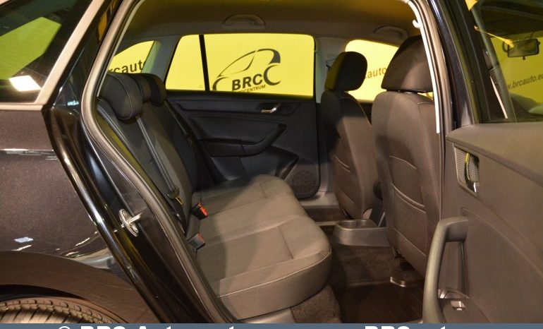 Skoda Rapid 1.6 TDI DSG Spaceback Ambiente 2013 full