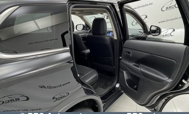 Mitsubishi Outlander 2.2 DiD Instyle 4WD Automatas 2015 full